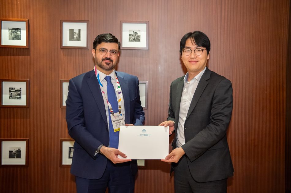 UAE showcases experience in harnessing AI to advance government services at the Global Summit in Seoul
