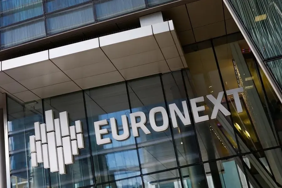 European shares, euro fall as energy shock, fiscal worries bite | ZAWYA